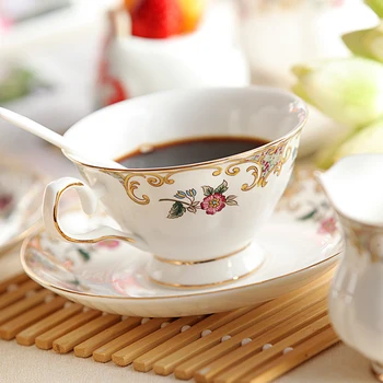 כוס קפה סט קרמיקה האירופי יוקרה עצם סין תה של אחר הצהריים ערכת תה פרח כוס תה בבית אדום כוס תה