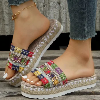אופנה קיץ לארוג נשים נעלי בוהמי נעלי פלטפורמה לנשים 2023 חדש מקרית האתנית מעצב סנדלי חוף נעלי בית